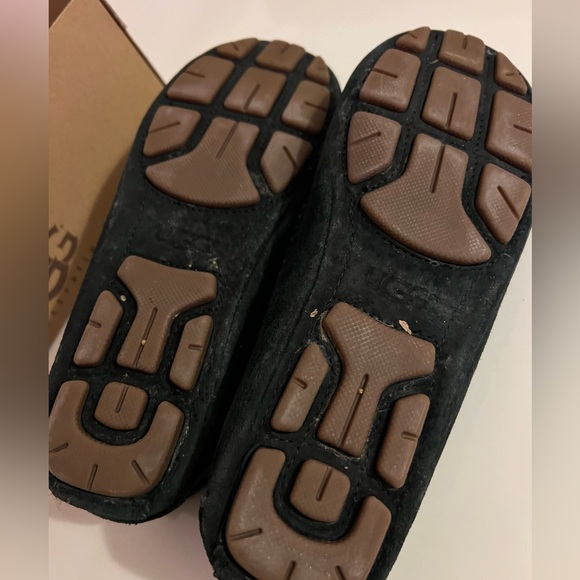 UGG Roni Perf shoe - Picture 8 of 14